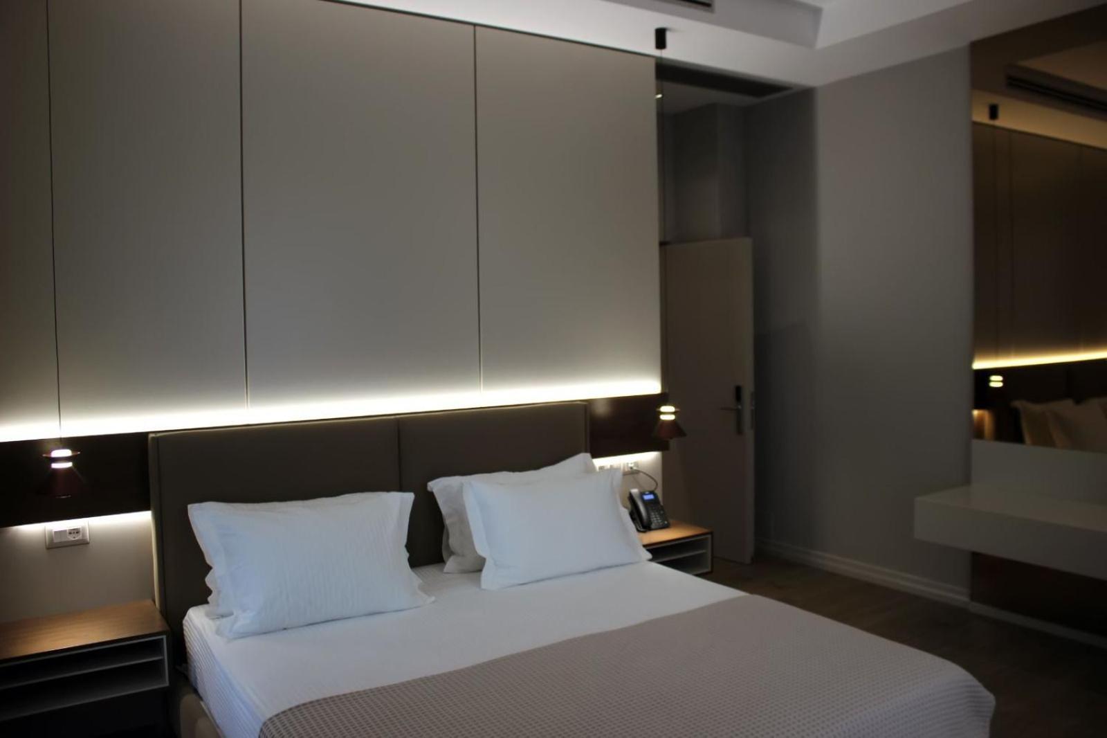 Hotel Monarch Elbasan Exterior photo